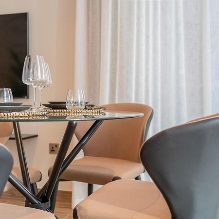 Desert Living Luxury Condo - Jumeirah Living Marina Gate Dubai Exterior photo